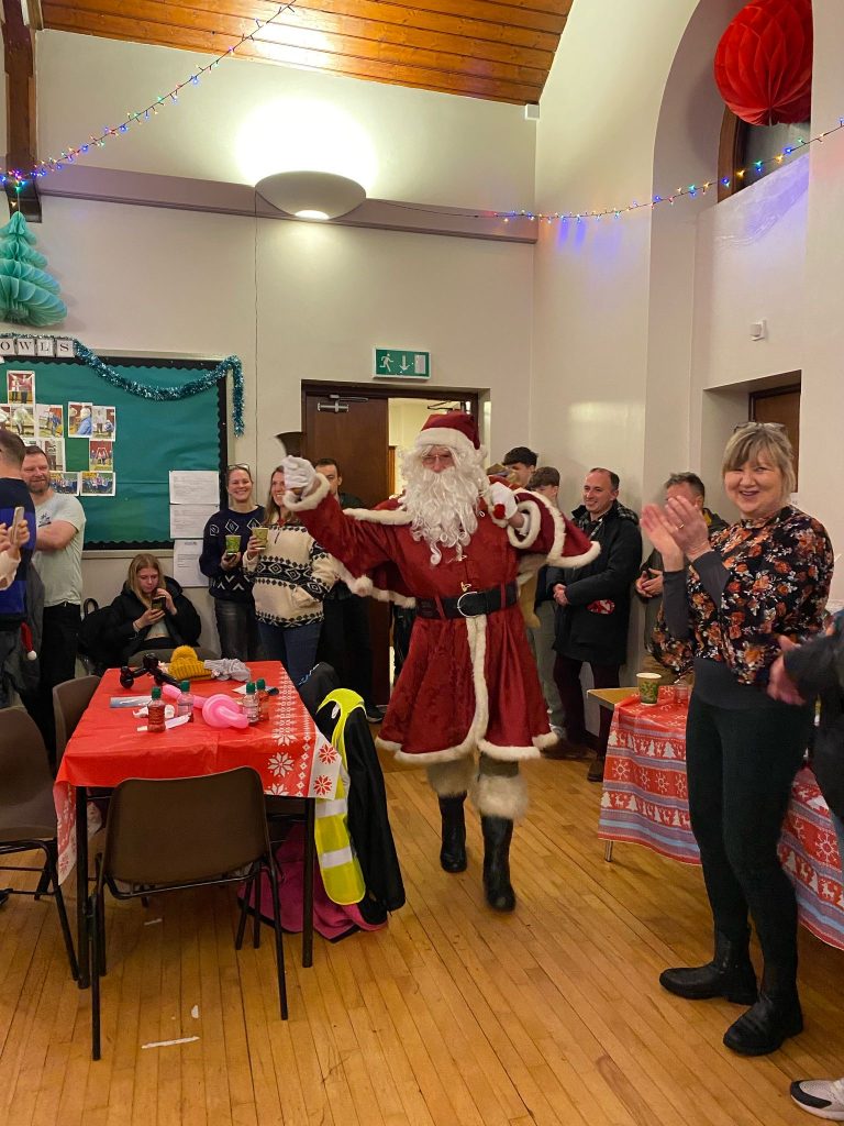 11608110-2d4a-4f5e-8c7f-916673202883